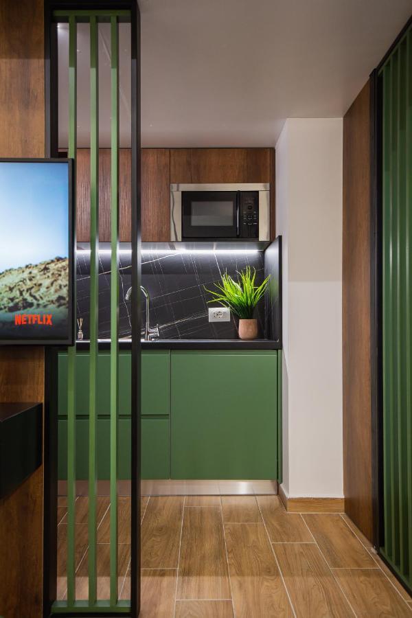 Lit Apartment